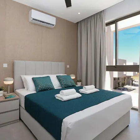Princess Nefeli Luxury - Large Pool Paralimni